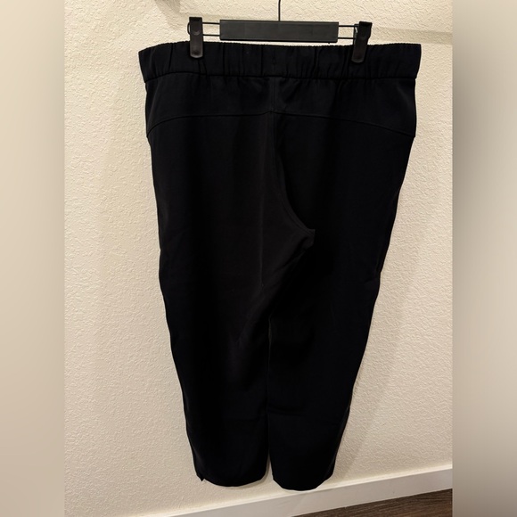 Lululemon On The Fly Pant *Woven 27" - Picture 6 of 9